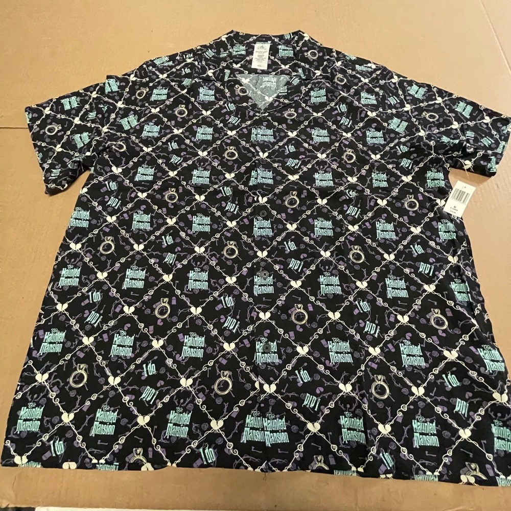 2026 Disney Parks Haunted Mansion Button‑Up Short Sleeve Shirt Size XL New